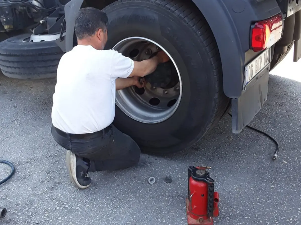 Sarıyahşi Oto Lastikçi